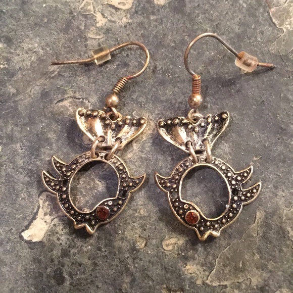 Fish 🐠 Earrings - Picture 2 of 2